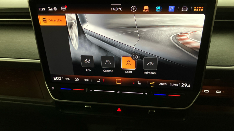 Volkswagen ID. Buzz 210kW Style Pro 86kWh 5dr LWB Auto [7St/Design+] Electric Estate